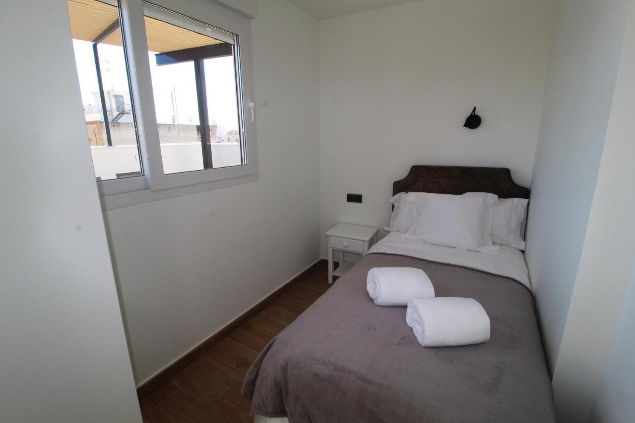 Atico Loft De Lujo Con Terraza Espectacular Y Vista A Los 2 Castillos Apartment Alicante Exterior photo